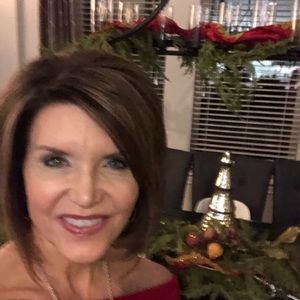 Meet your Posher, Diana